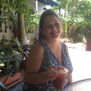 Meet your Posher, Sandi